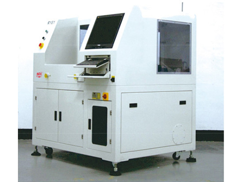 自動裁板機MODEL：R102